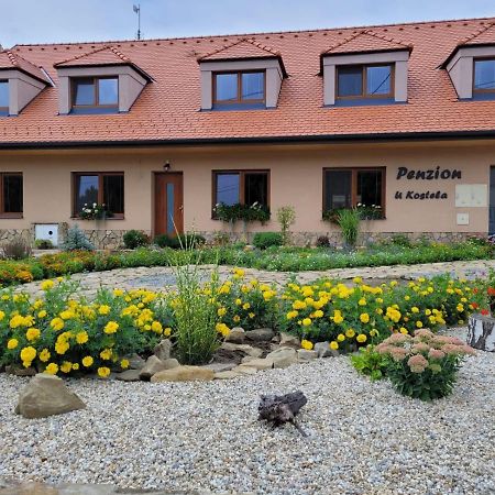 Penzion U Kostela Kuzelov Exteriér fotografie